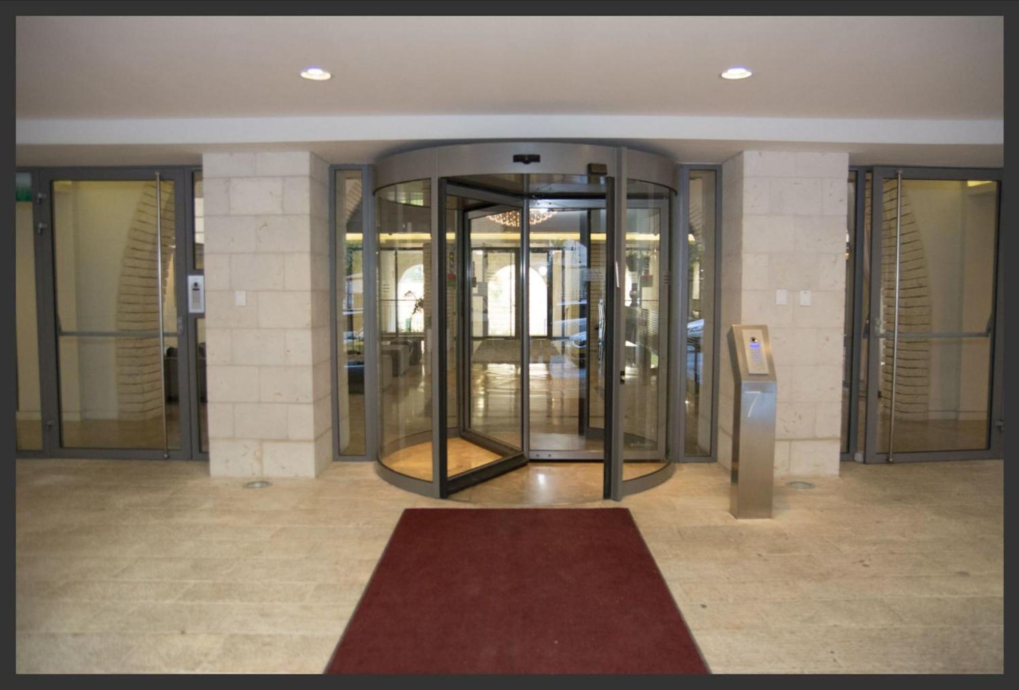 Kook Isrentals - Aparthotels In City Center Jerusalem Exterior photo