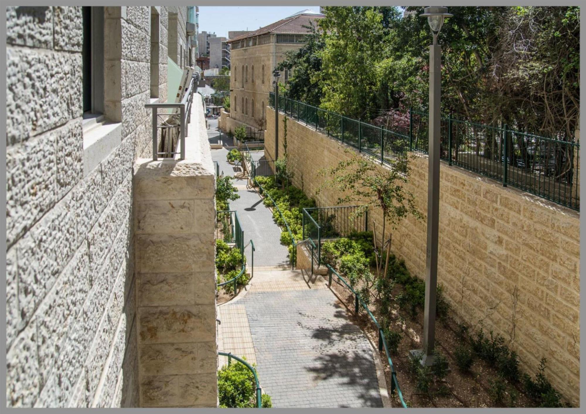 Kook Isrentals - Aparthotels In City Center Jerusalem Exterior photo